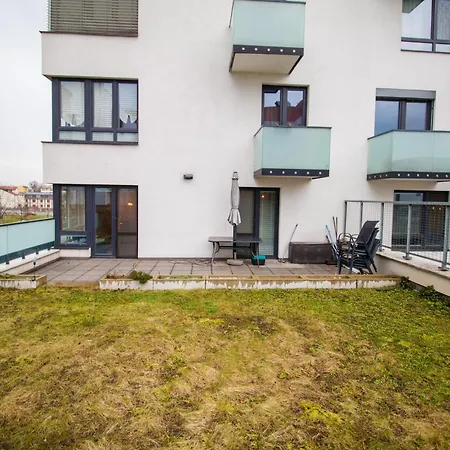 Karolína - 4kk, Garden Terrace, Free Parking Apartamento