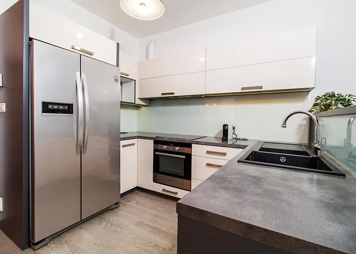 Karolína - 4kk, Garden Terrace, Free Parking Apartamento