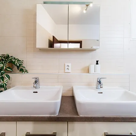 Karolina - 4kk, Garden Terrace, Free Parking Ostrava